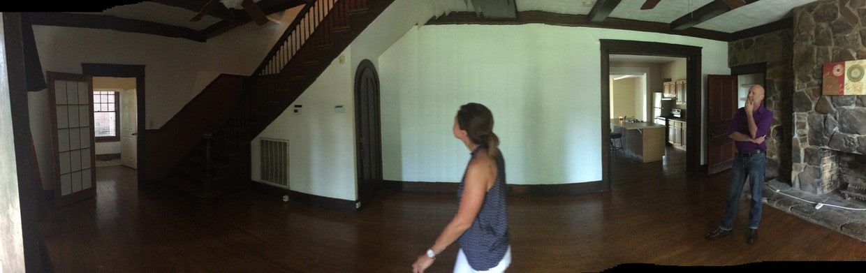 Living room - 1642 Hillwood Dr