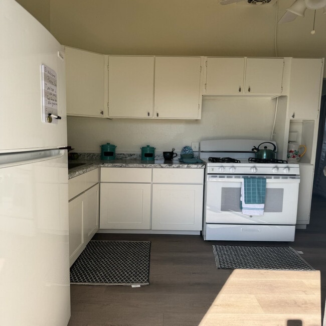 Foto del edificio - 590 Durham St