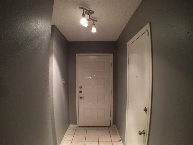 Building Photo - 3918 White Oak Ct