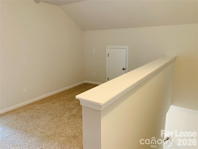 Building Photo - 202 Canina Ln