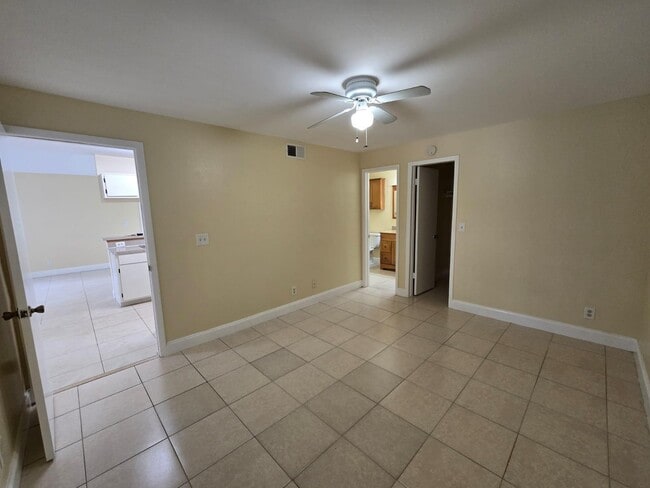 Building Photo - 8775 NW 39th St