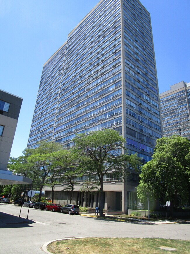 Building Photo - 4800 S Chicago Beach Dr