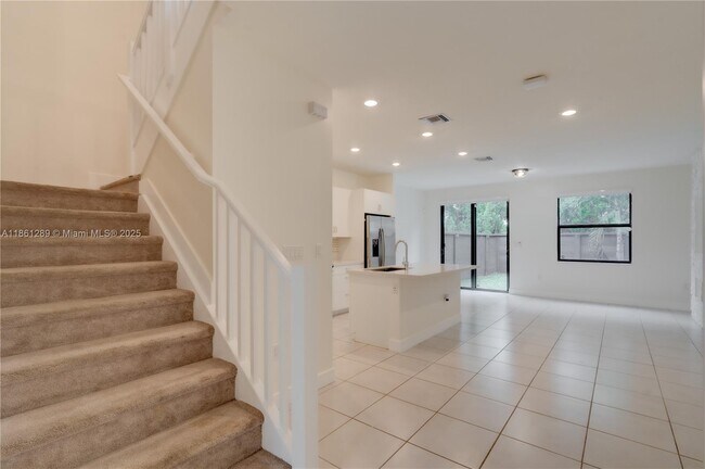 Foto del edificio - 15826 NW 91st Ct