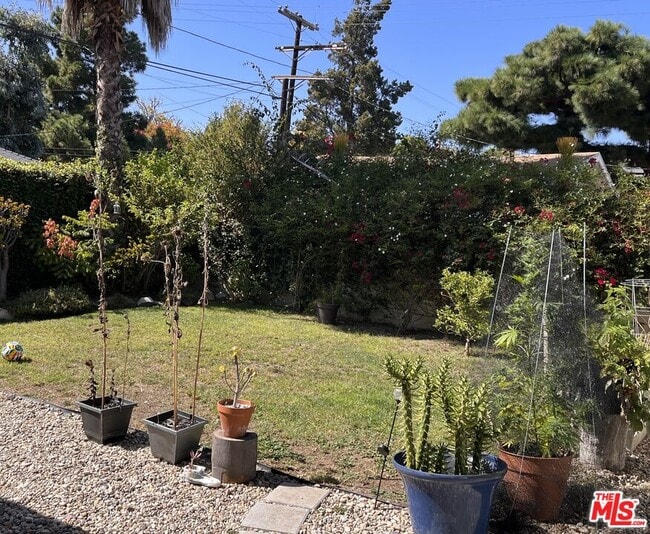 Building Photo - 2807 Glendon Ave