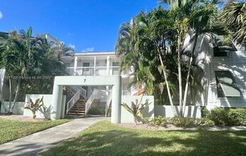 Building Photo - 258 Cypress Point Dr