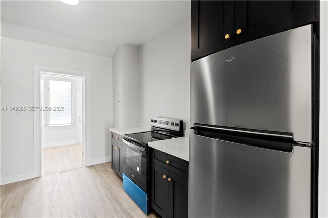 Foto del edificio - 113 NW 57th St