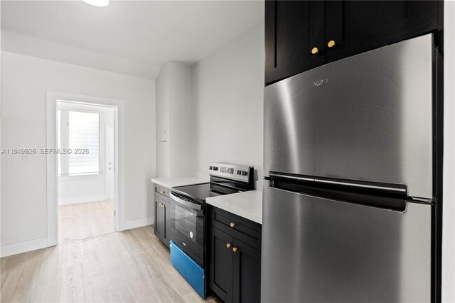 Building Photo - 113 NW 57th St