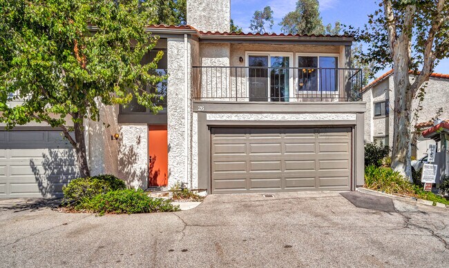 Building Photo - 19551 Rinaldi St