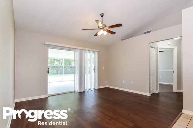 Building Photo - 310 Brickyard Ct