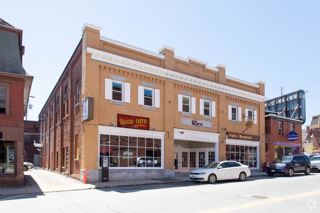 The Star - The Concord Lofts