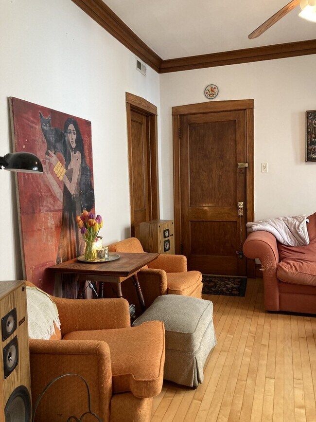 Foto del edificio - 2223 W Iowa St