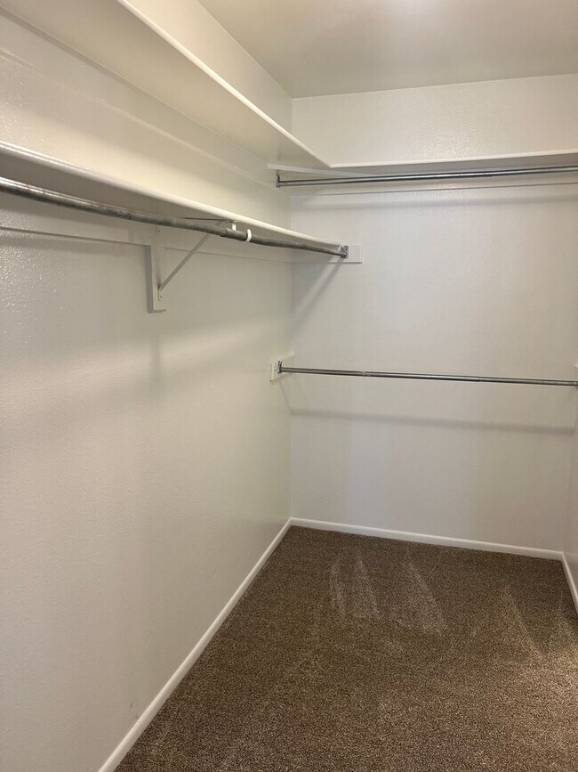Foto del edificio - 6915 N 2200 W