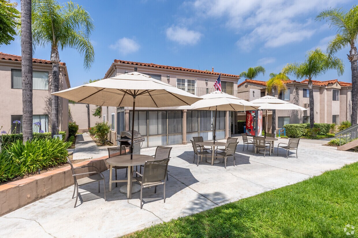 Foto principal - The Village at Lakeside (55+ Community)