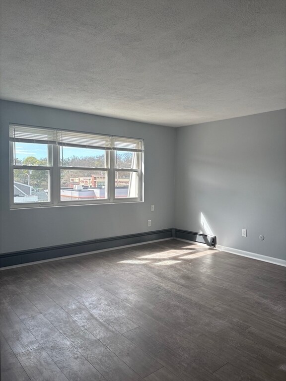 Foto del edificio - 90 Ford St