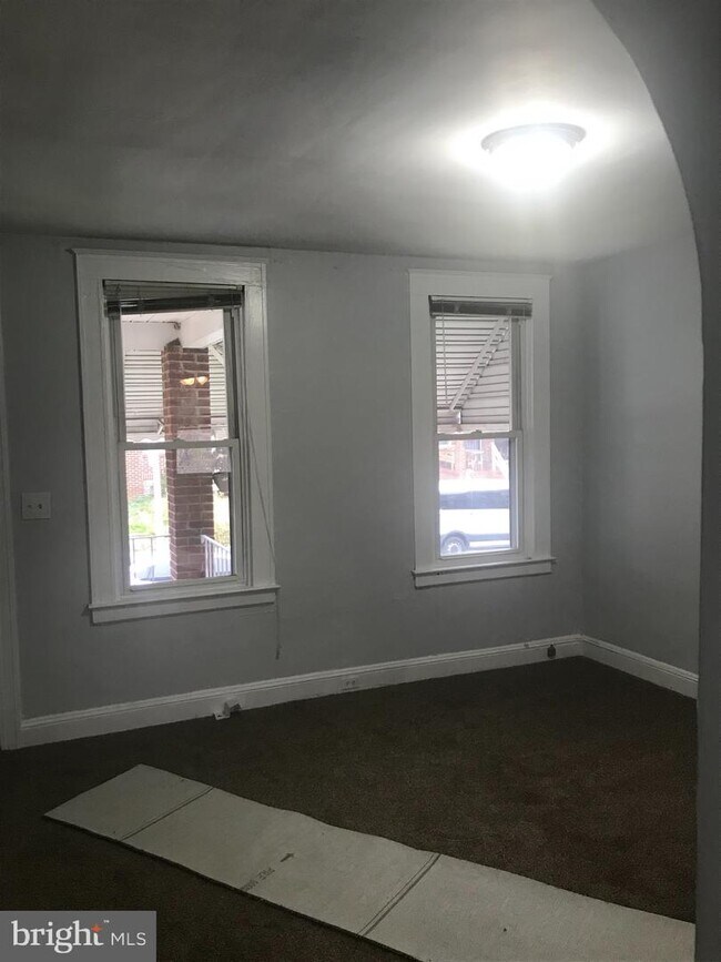 Building Photo - 3311 Ravenwood Ave