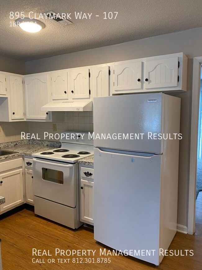 Building Photo - 1 Bedroom, 1 Bath Apartment, Henderson, KY