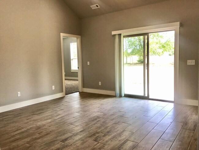 Foto del edificio - ***212 Alder Street***
