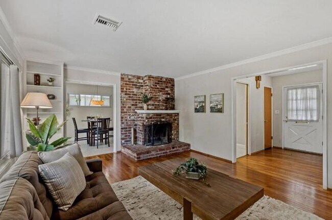 Foto del edificio - 2122 Fremont Ave