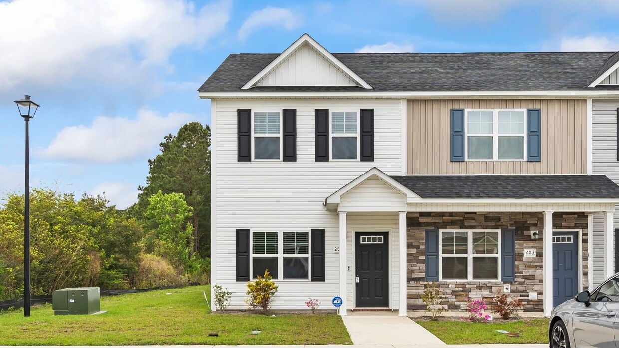 Primary Photo - Marshall Farm Townhome