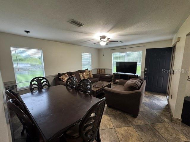 Foto del edificio - 14373 Irving St
