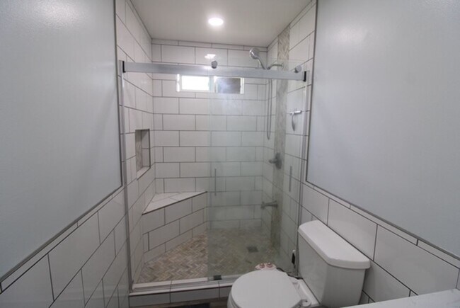 Foto del edificio - Newly Remolded One Bedroom in Quiet Wahiaw...