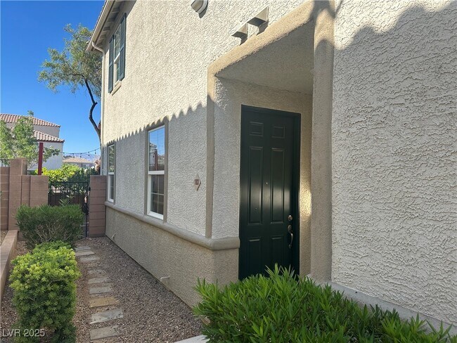 Foto del edificio - 9120 Alpine Grove Ave