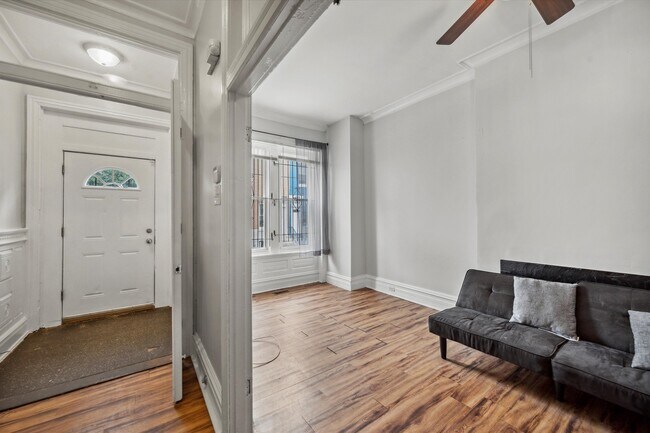 Foto del edificio - 1730 Monument St