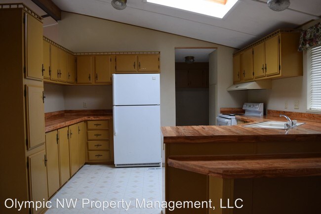 Foto del edificio - 4251 NE North Shore Rd