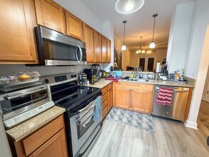 Building Photo - 2508 SW 35th Pl