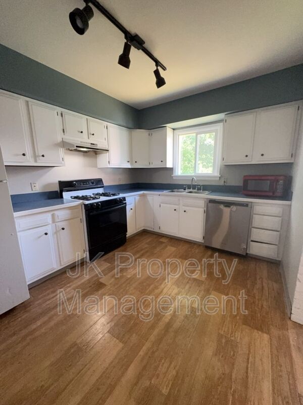 Foto del edificio - 816 2nd Ave SW