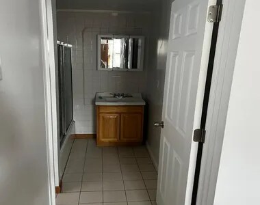 Building Photo - 3207 Barker Ave