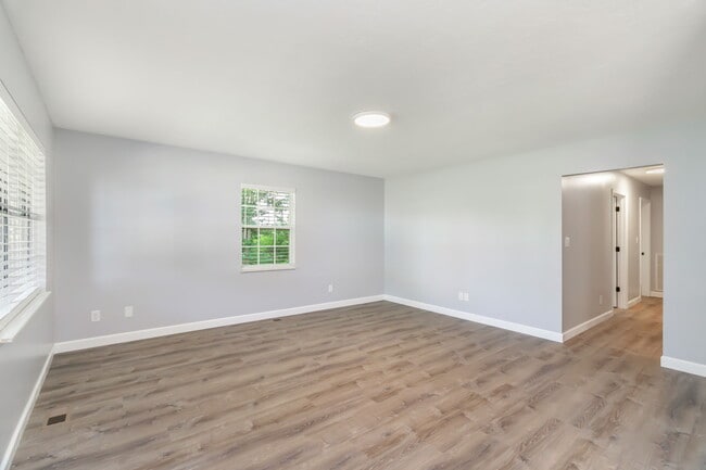 Photo - 1826 Tillery St NE House