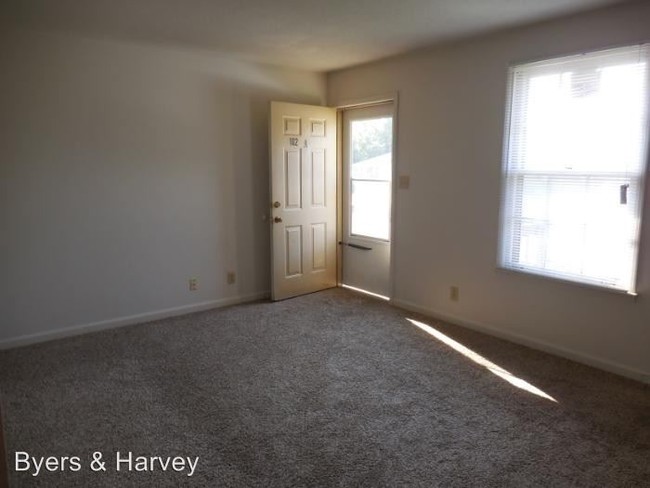 Building Photo - 100 Northway Dr