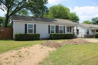 Building Photo - 1237 Centerville Rd