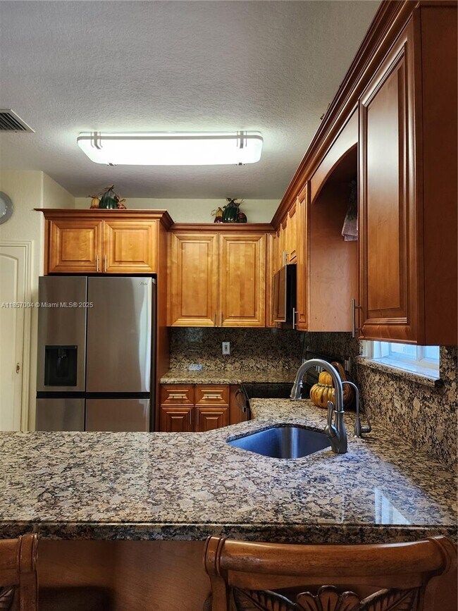 Building Photo - 16441 NW 89th Ct