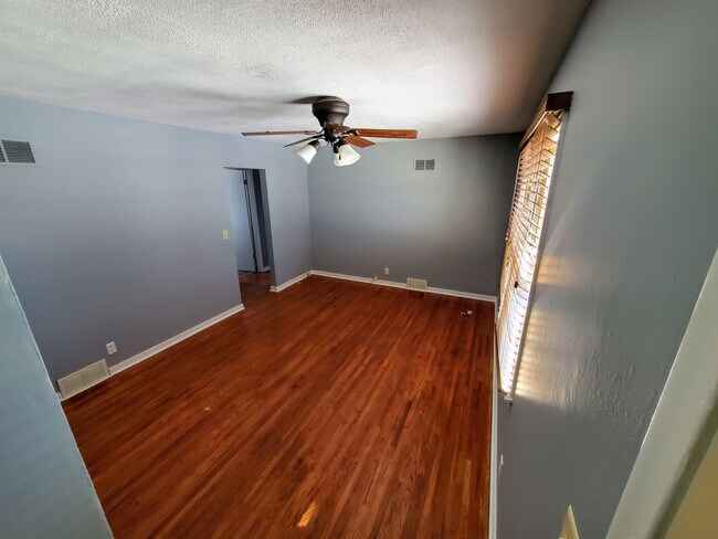 Foto del edificio - 3424 N 52nd St