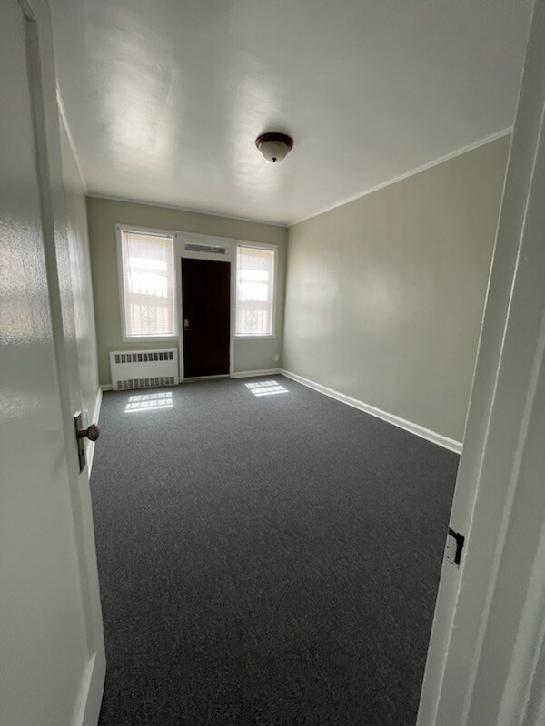 Building Photo - 645 Remsen Ave