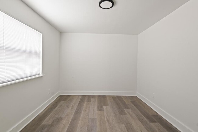 Foto del edificio - Greenway Trail Apartments
