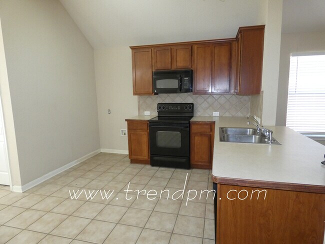 Foto del edificio - 12145 Angel Food Lane, Fort Worth TX 76244