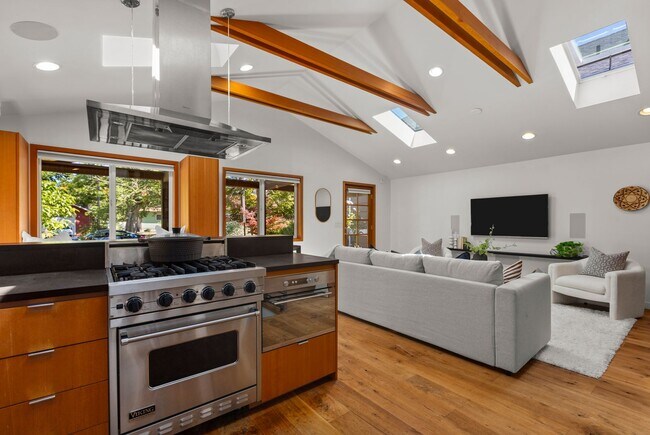 Foto del edificio - Modern Retreat in the Heart of Capitol Hil...