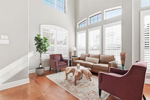 Foto del edificio - 841 Wind Brook Ln