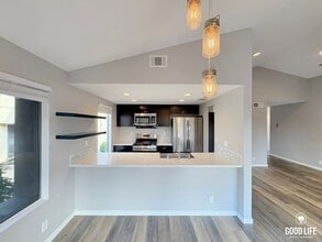 Building Photo - 1051 Ficus Ln