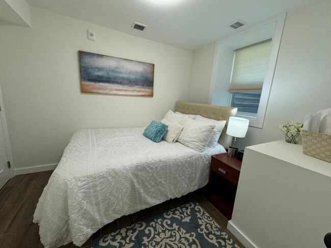 Foto del edificio - 3 bedroom in Brighton MA 02135
