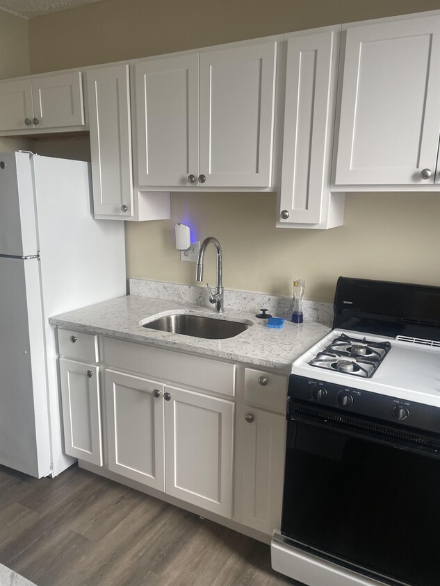Foto principal - 2501 N Calvert St