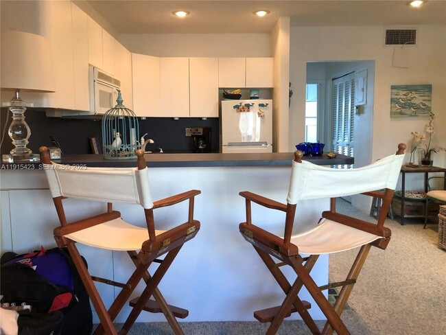 Building Photo - 1801 S Surf Rd