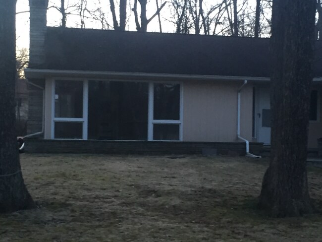 Building Photo - 44 Aunt Hack Rd