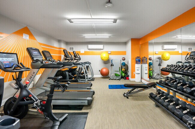 Gimnasio - Calvert House Apartments