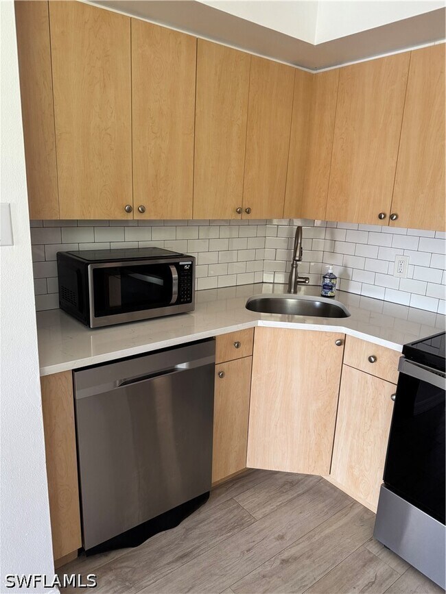 Foto del edificio - 8617 River Homes Lane