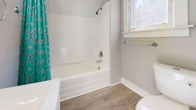 Foto del edificio - 36 Lake St