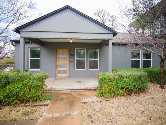 Foto del edificio - 701 Bouldin Ave